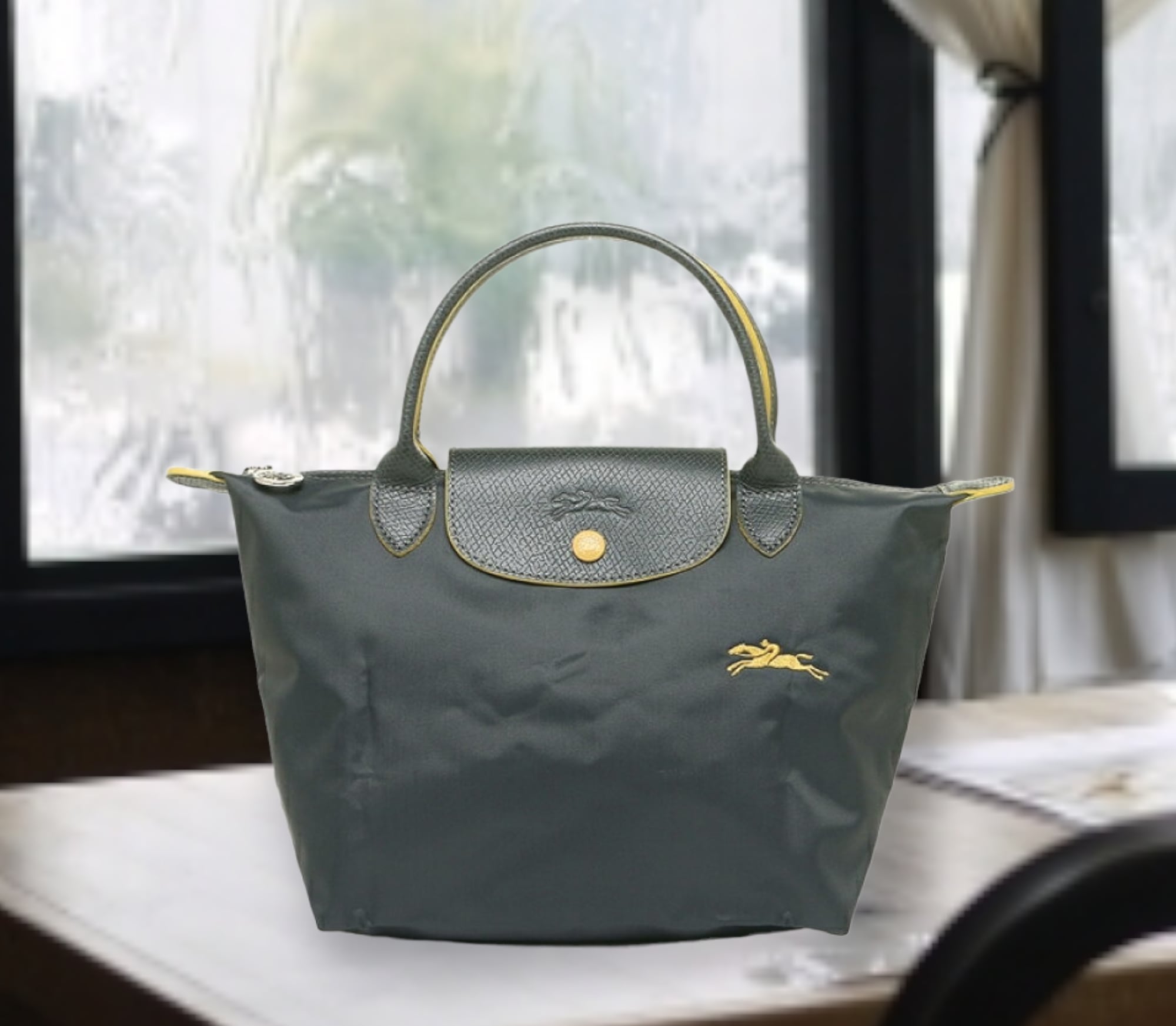 LONGCHAMP ロンシャン ガンメタル Graphite トップハンドルS