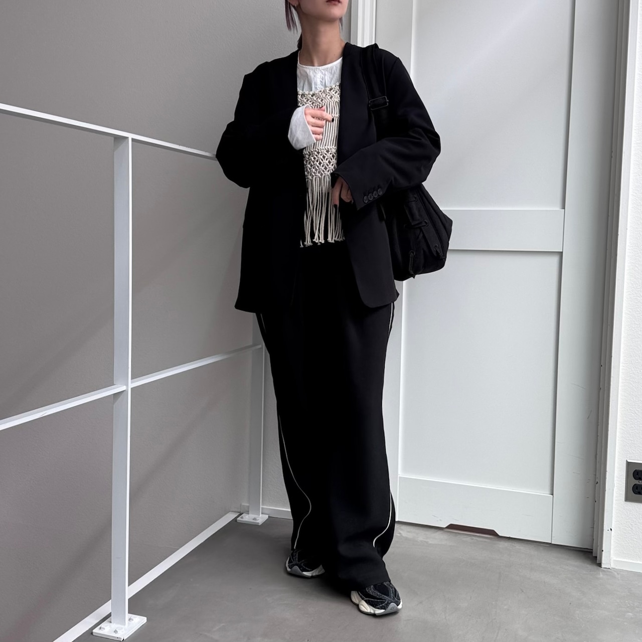 【受注予約:3月上旬入荷予定】サイドラインストレートイージーPT/ブラック