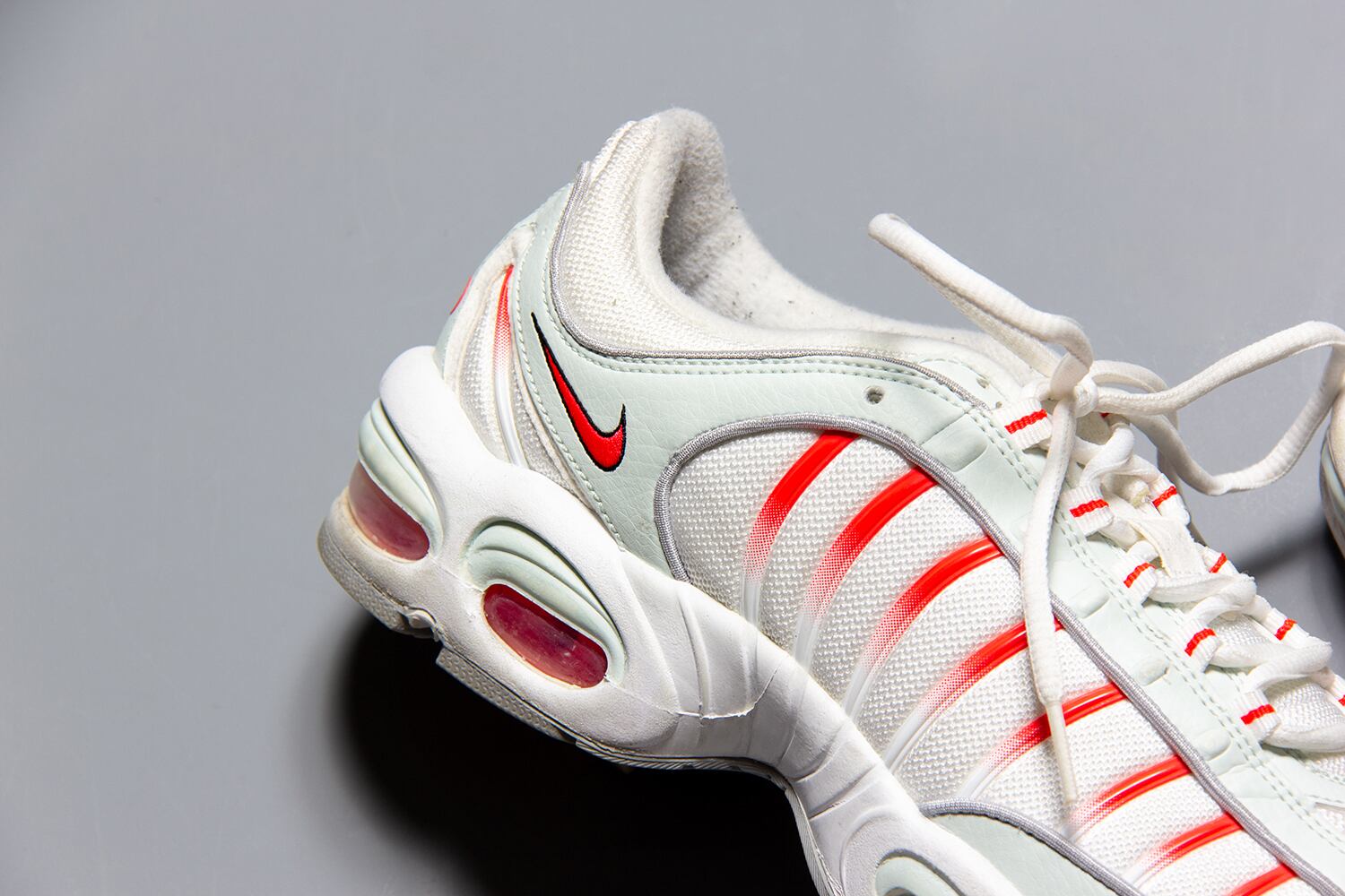 NIKE AIR MAX TAILWIND Ⅳ | PLAYGROUND | スニーカーショップ