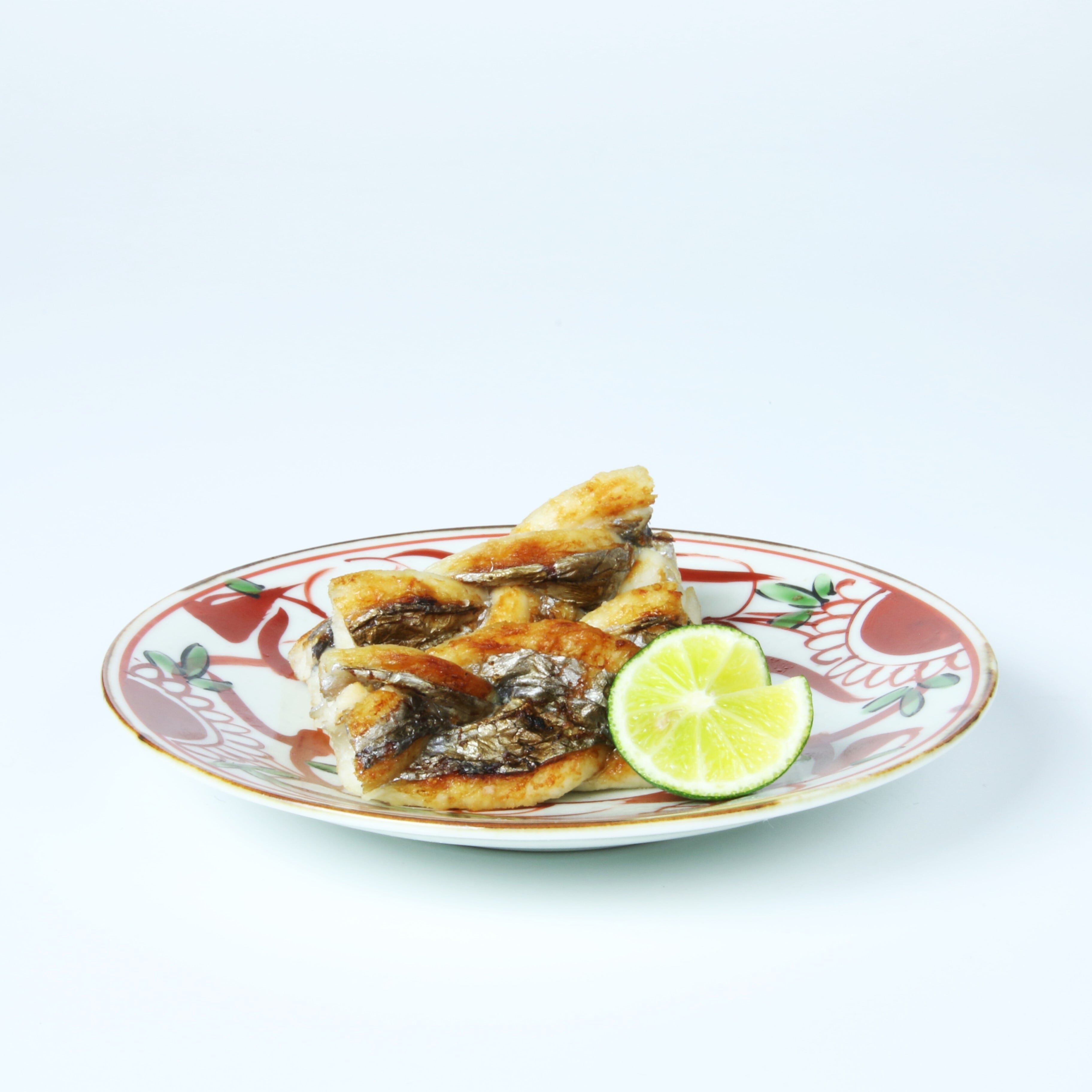 【あがの　ざくろ文　平皿　】 掌の骨董124.「初期伊万里・柘榴（ざくろ）文七寸皿」と 私の生き方