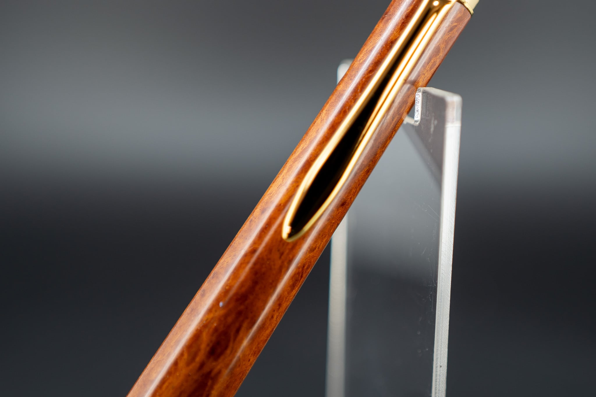 【強さと美しさの象徴】 シーオーク 細軸 gold MP