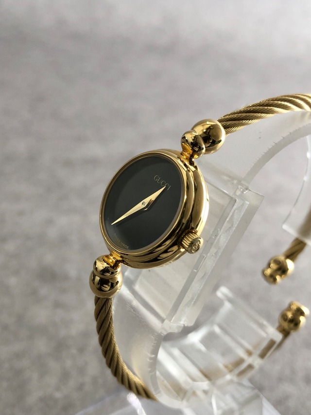 GUCCI グッチ 腕時計 ゴールド ラウンド ステンレススチール バングル クウォーツ 2700.2.L vintage ヴィンテージ オールド de3i84