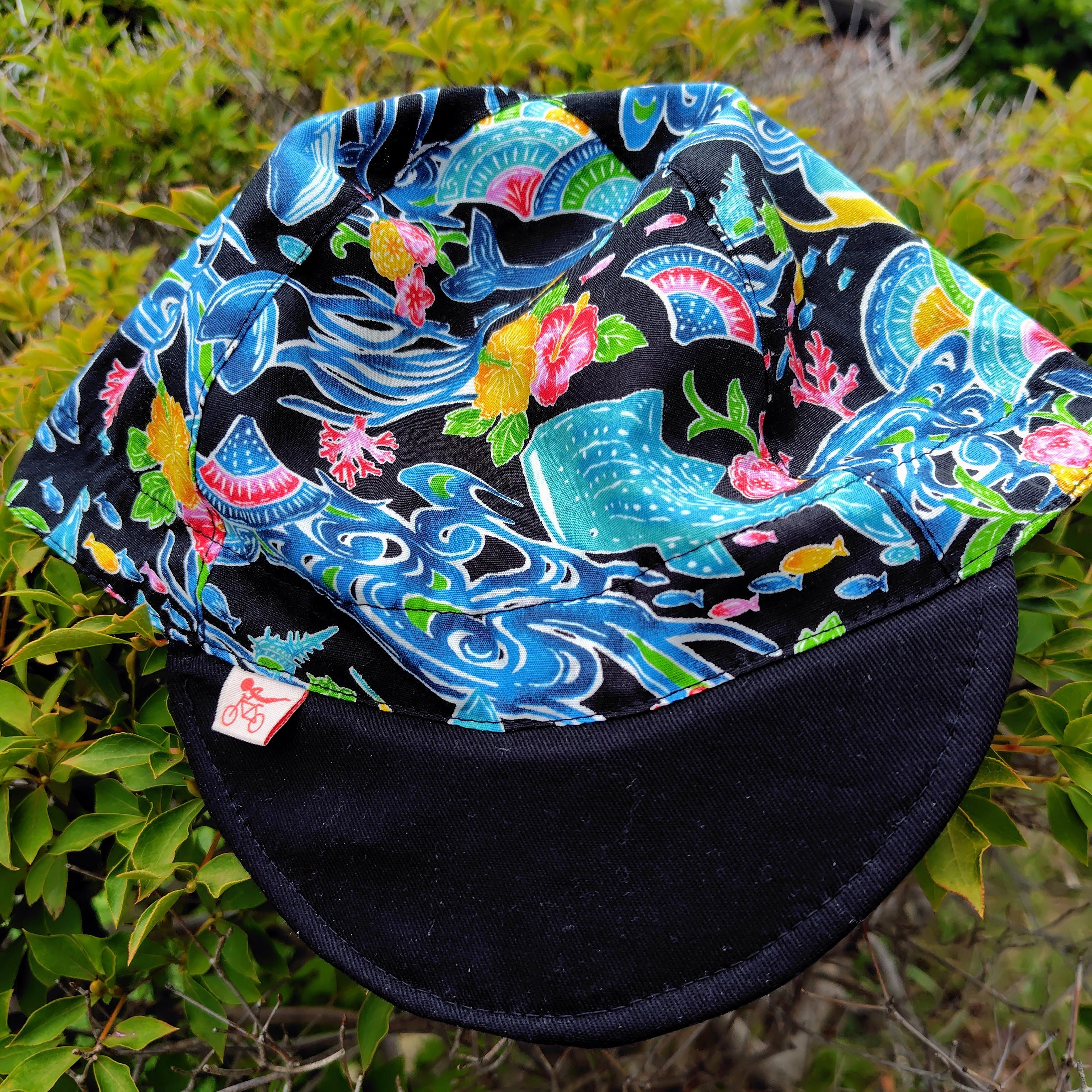 サイクルキャップ 紅型クジラ