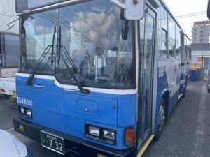 製造番号プレート（日野）：熊本200か732号車（産交バス）