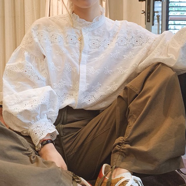 white lace shirt　　　2-913