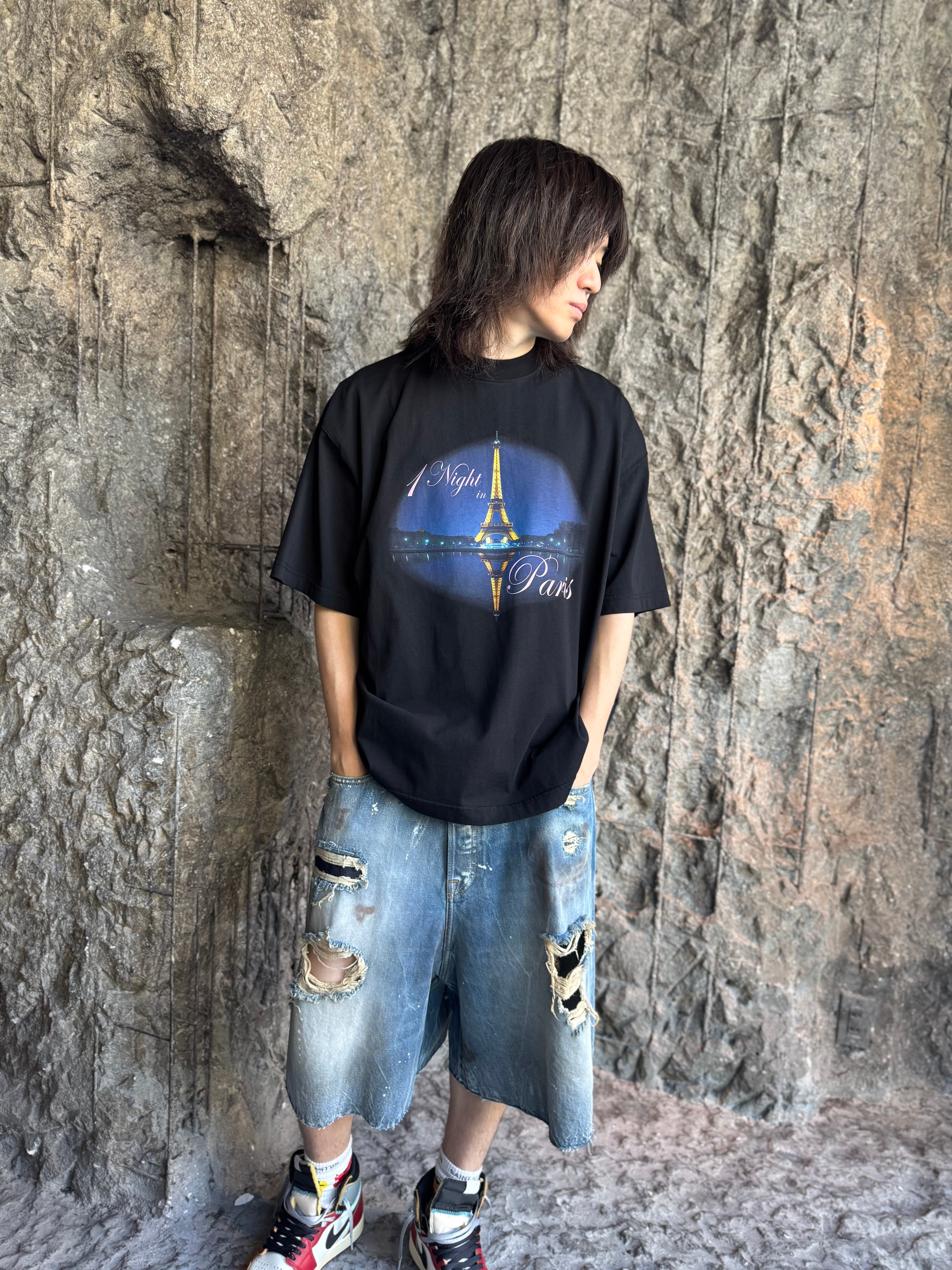 VETEMENTS】NIGHT IN PARIS OVERSIZED T-SHIRT | AYIN