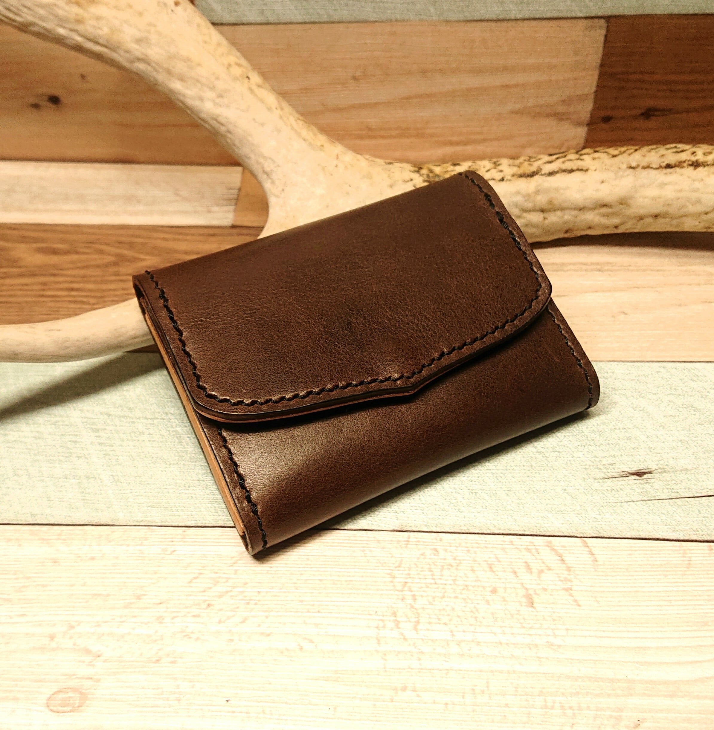 イビザと昭南レザーのカードケース付きコインケース