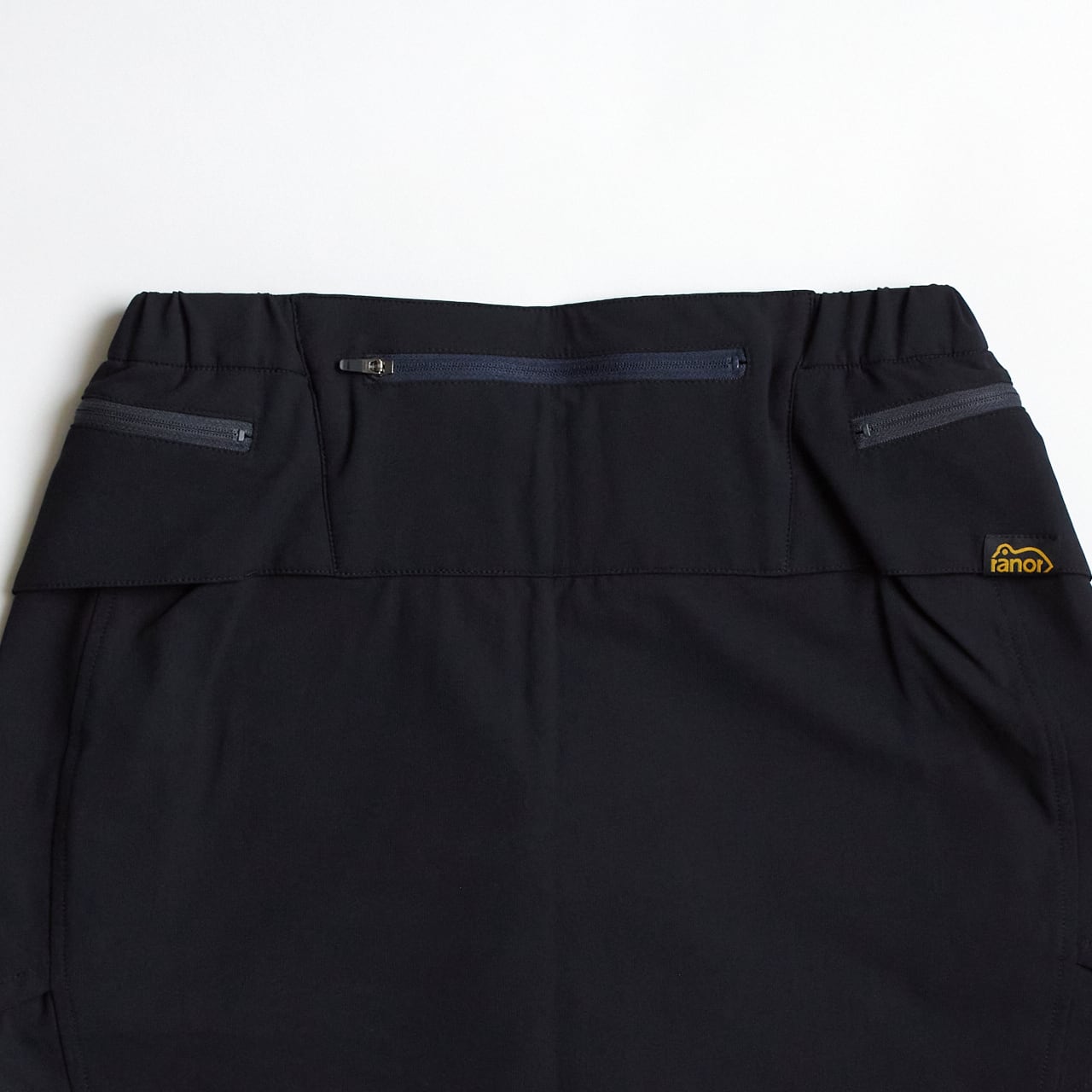美品 ranor ラナー ランニングプリーツスカート S ブラック トレラン ranor（ラナー） PLEATS SKIRT（プリーツ スカート）ブラック