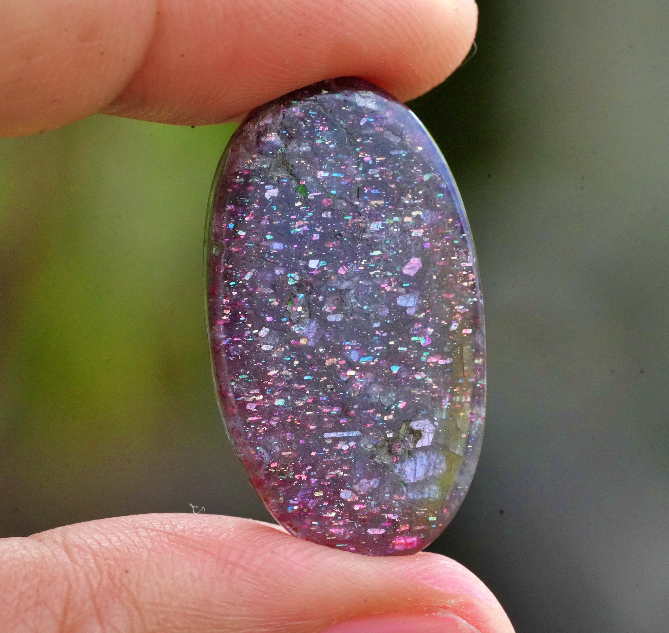 彩豊か☆アイオライトサンストーン s1569 | Funky garuda Stone