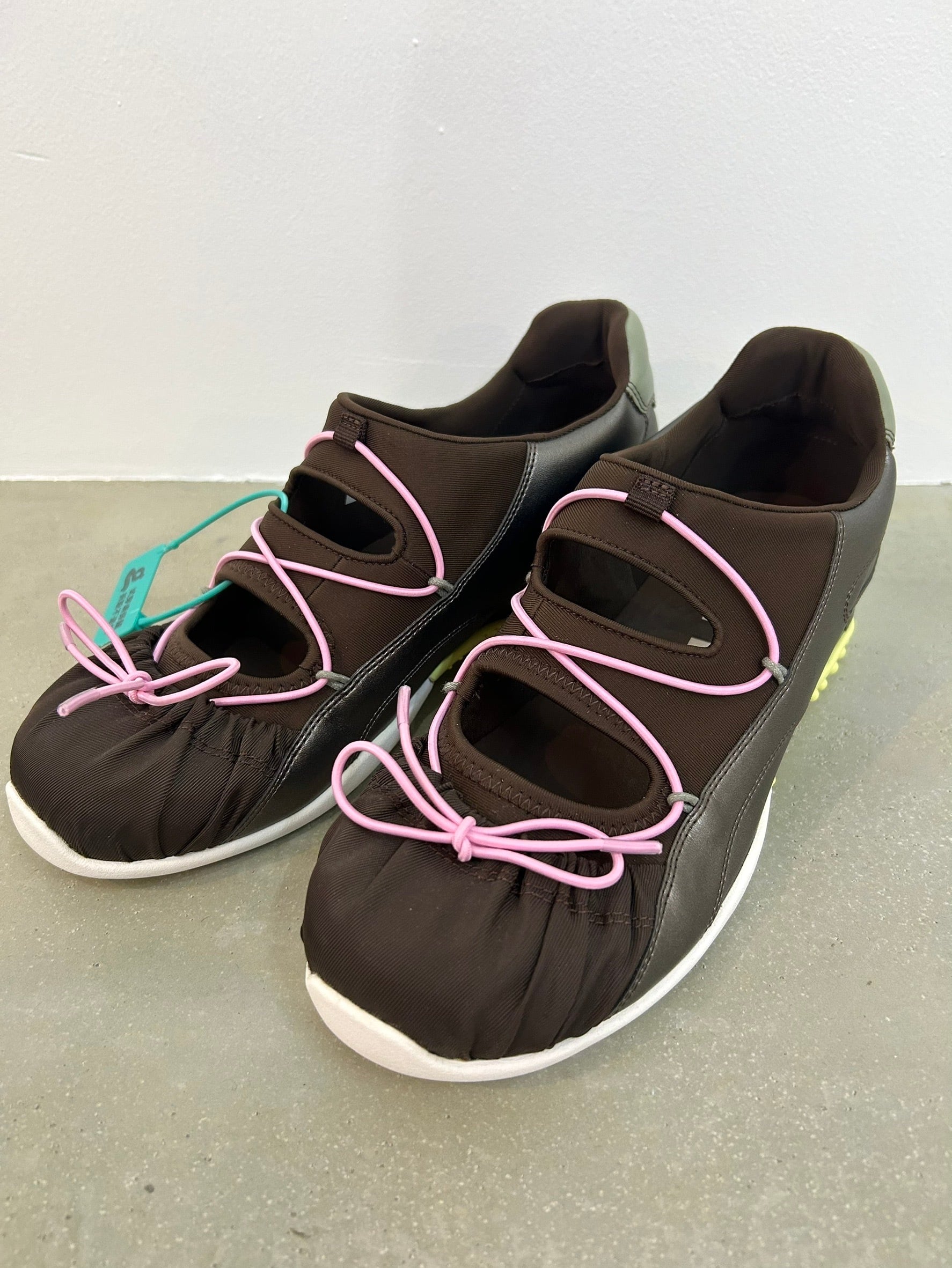 GRAPE Brown Hollow Bowknot GAT | itimi