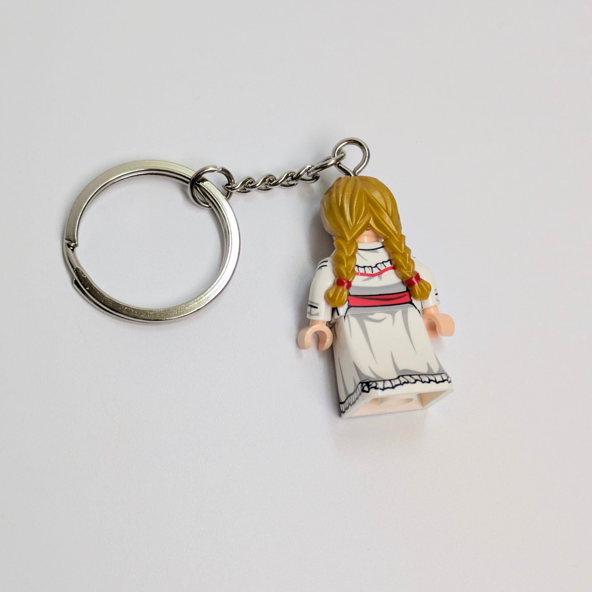 再入荷！【ブロックフィギュアキーホルダー】Annabelle（アナベル人形