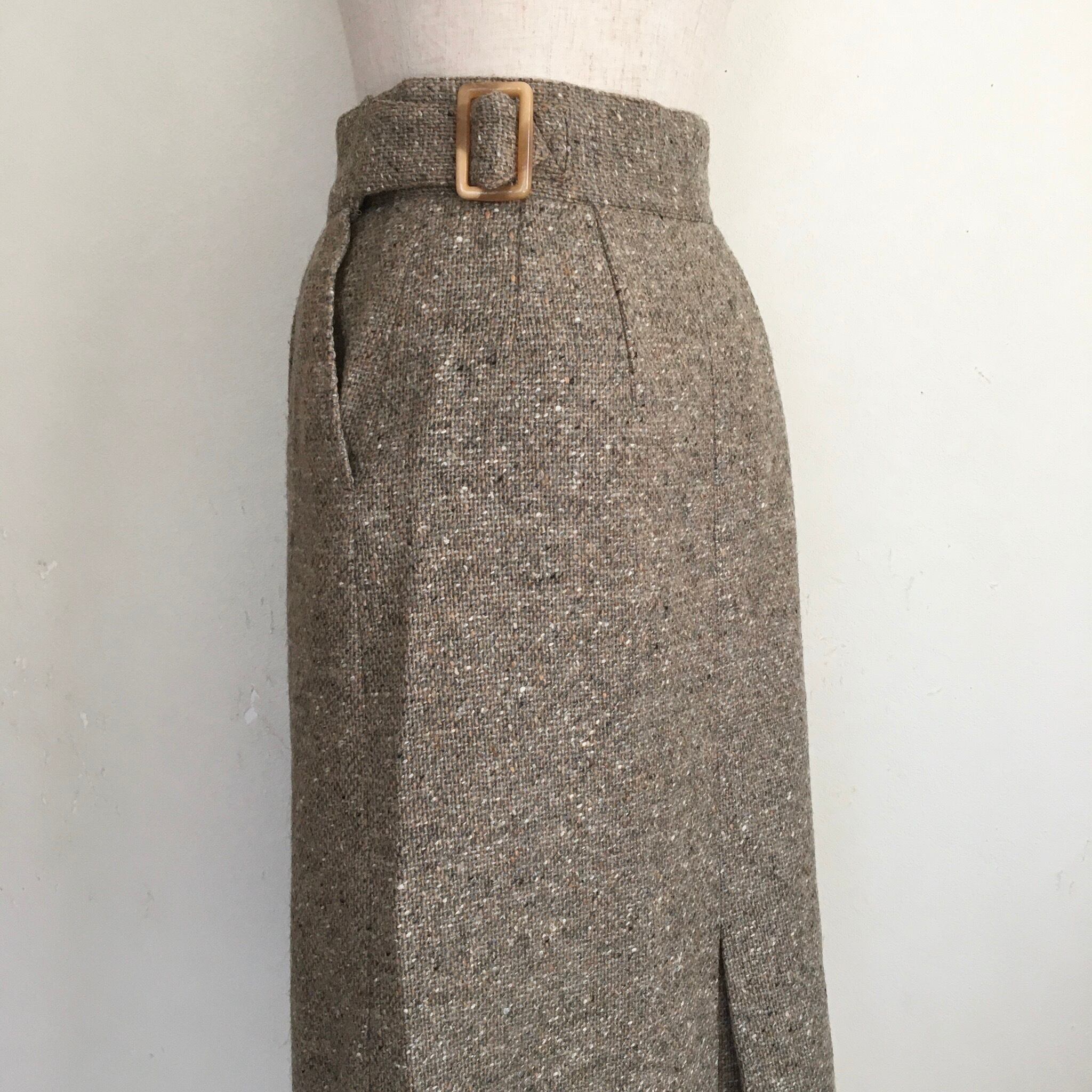 Belted tweed skirt