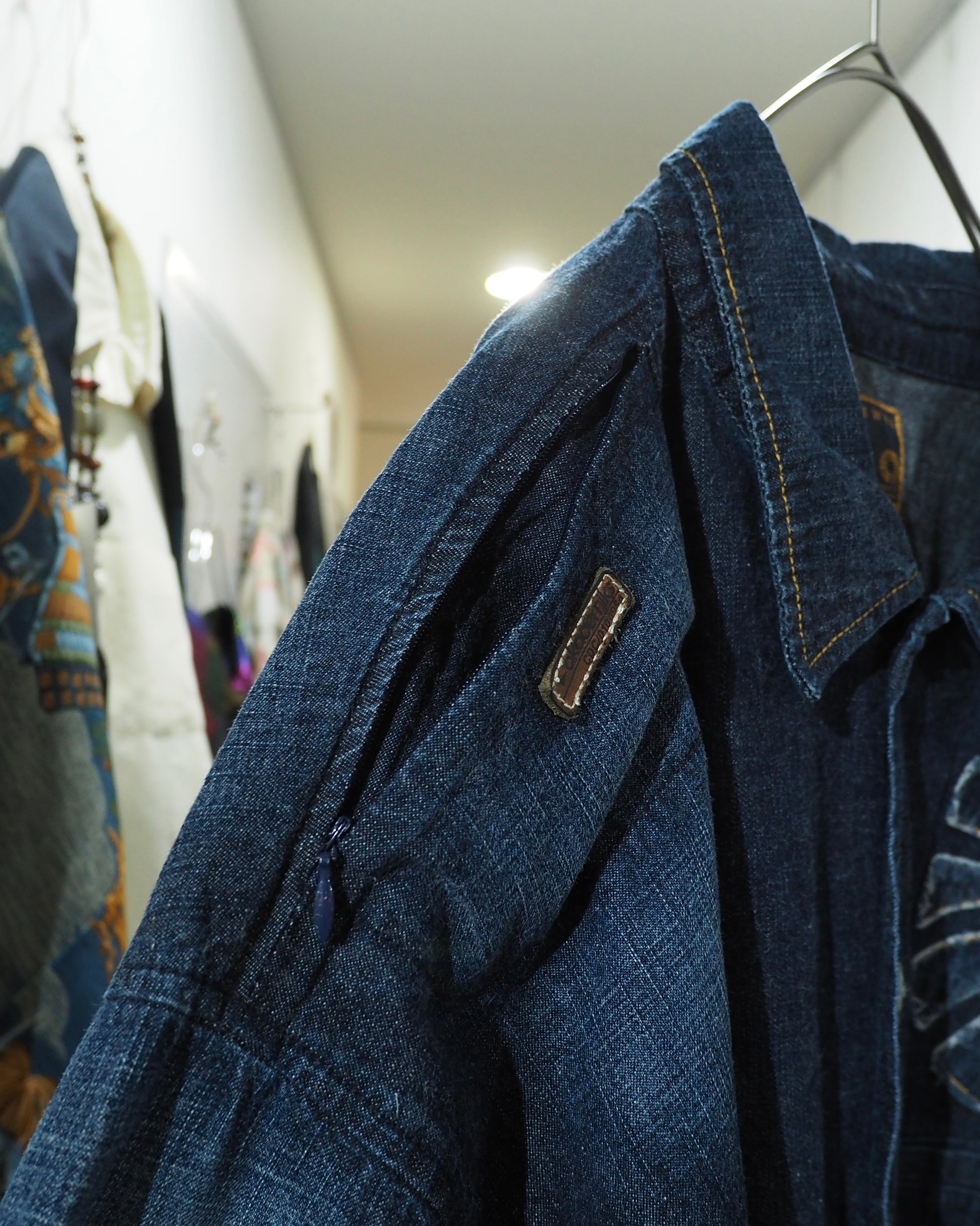 " akademics " Ammonite Logo Embroidery vintage Over silhouette SS Denim shirt