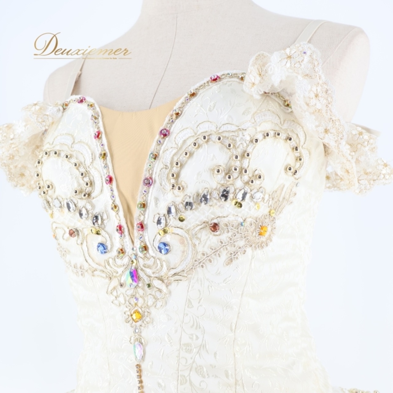 バレエ 衣装 チュチュ エトワール ドンキ 花嫁 白 金 コンクール 発表会 舞台 ダンス 踊り ホワイト系 ゴールド系 エトワール ダンス衣装 バレエチュチュ 発表会用コスチューム ステージ衣装 コンクール衣装 レオタード バレエダンサー 華やかレエ発表会