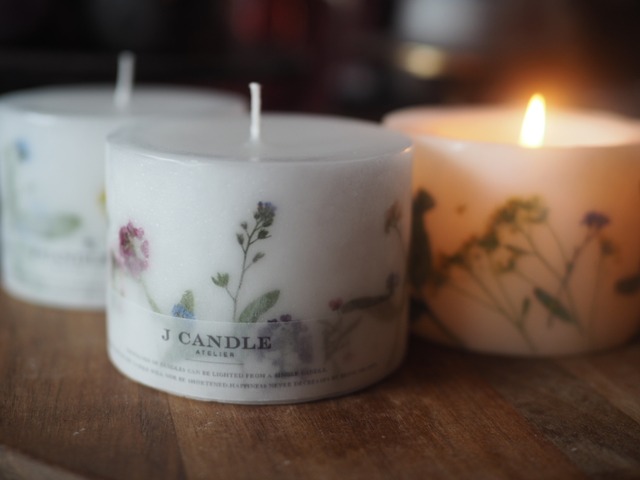 Pressed flowers candle 2