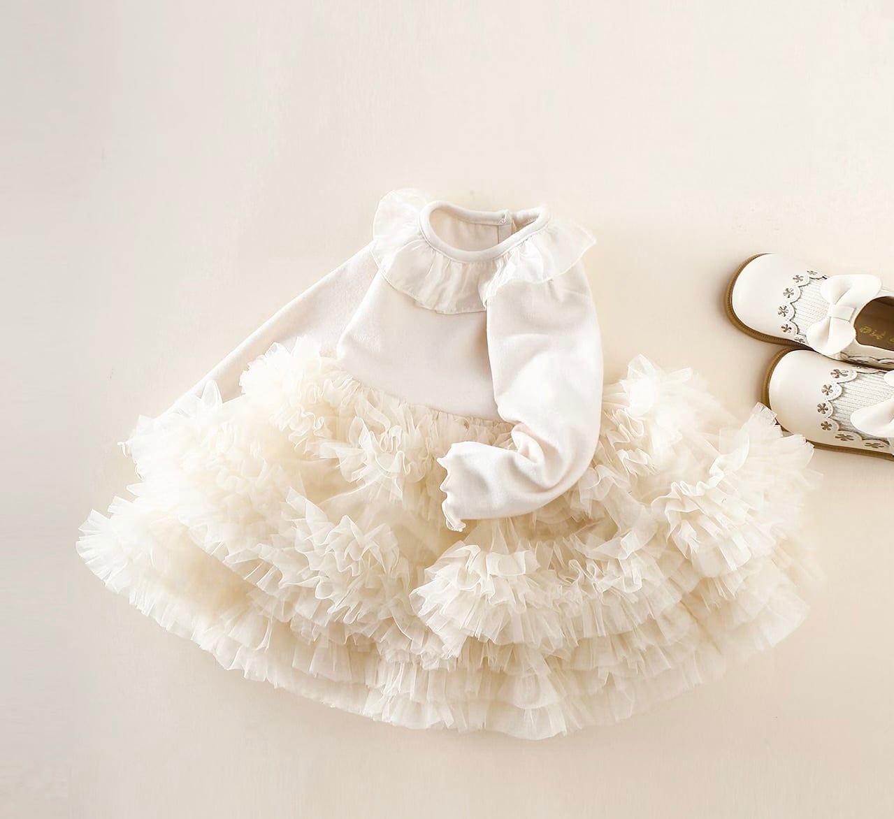 フリフリフリルドレス