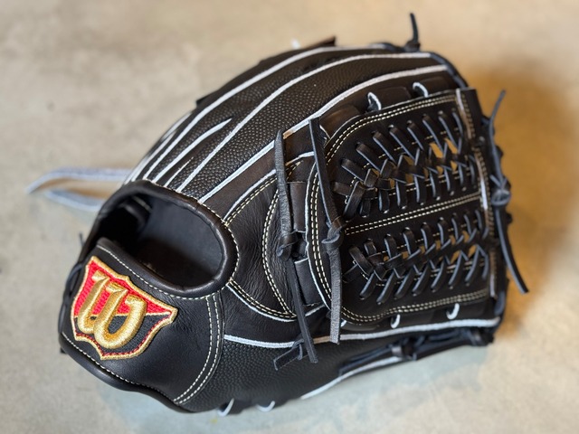 ［超限定型付け無料‼︎］【Wilson】硬式用グローブ 投手用兼ユーティリティ用　33型 ［Wilson中村氏］直伝型付け