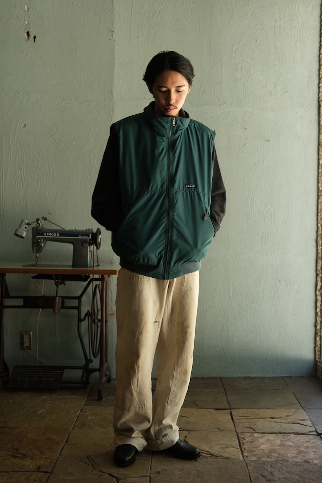 Utah/04's "patagonia" shelled synchilla vest/green