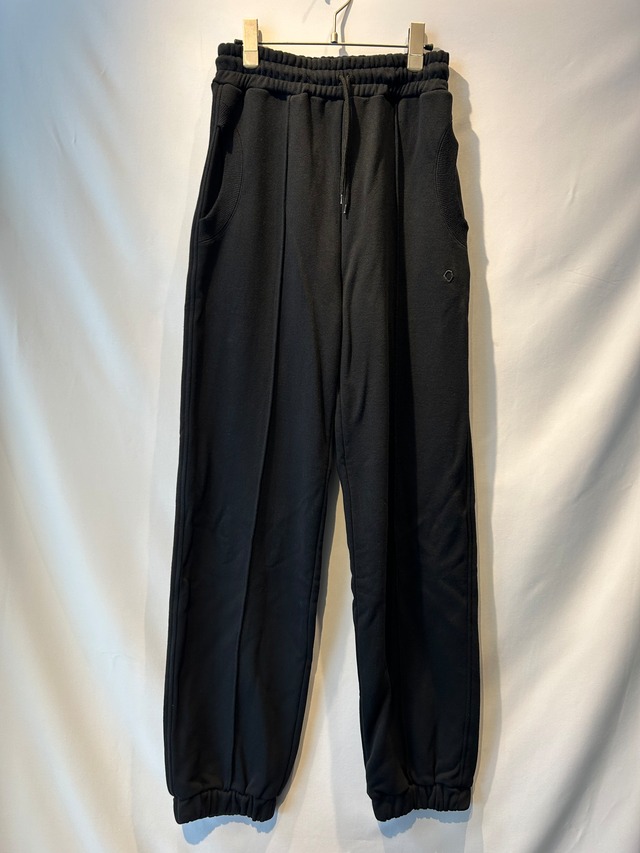 GVGV  signature G fleece jogger pants