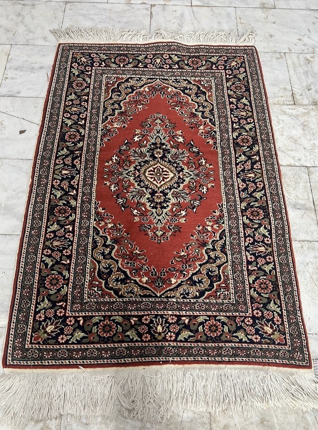 絨毯クエスト65 後編【No.702】Tribal Rug　トライバルラグ  ※現在、こちらの商品はトルコに置いてあります。ご希望の方は先ずは在庫のご確認をお願いします。