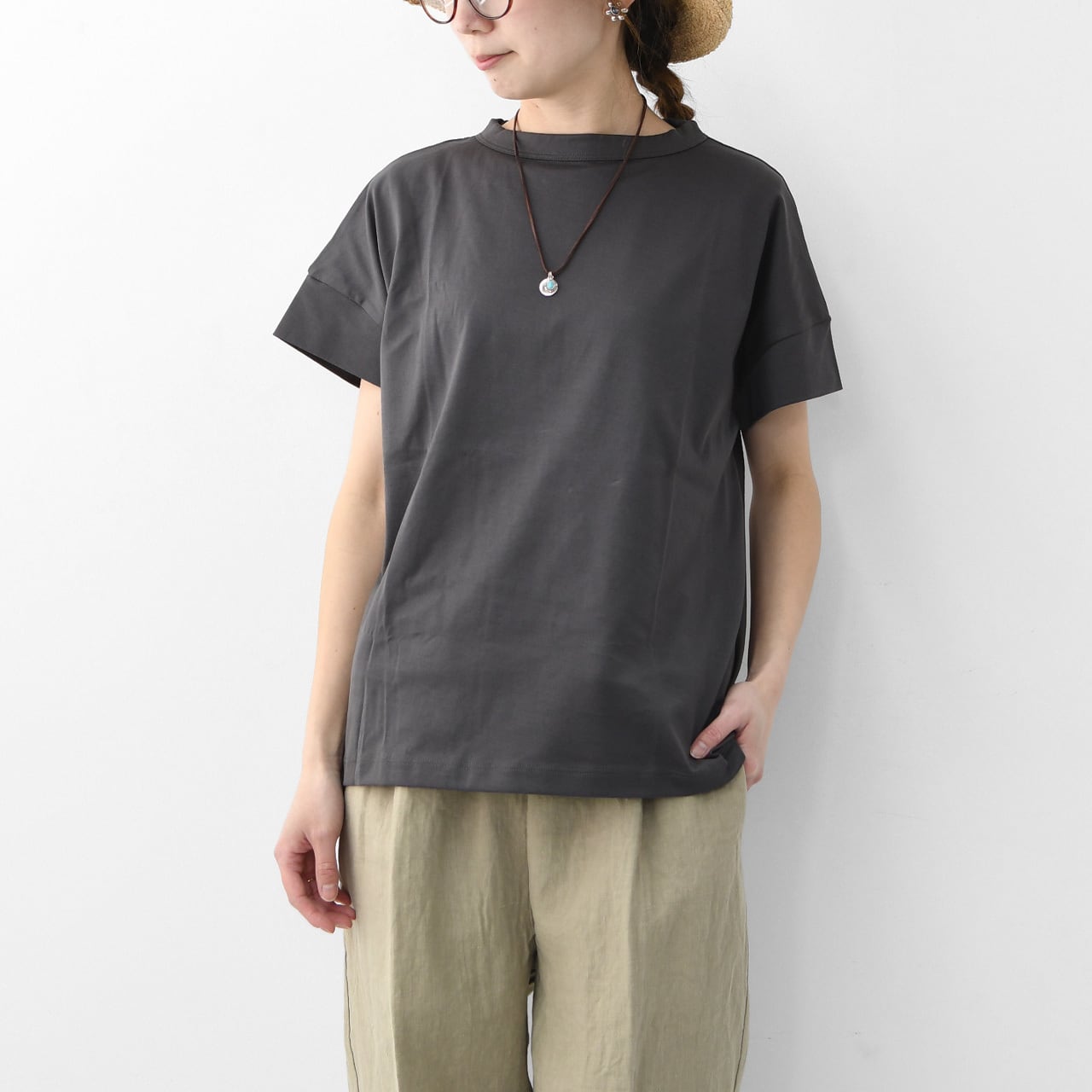 Handvaerk [ハンドバーク] W 60/2 BOTTLE NECK S/S T-SHIRT SOLID