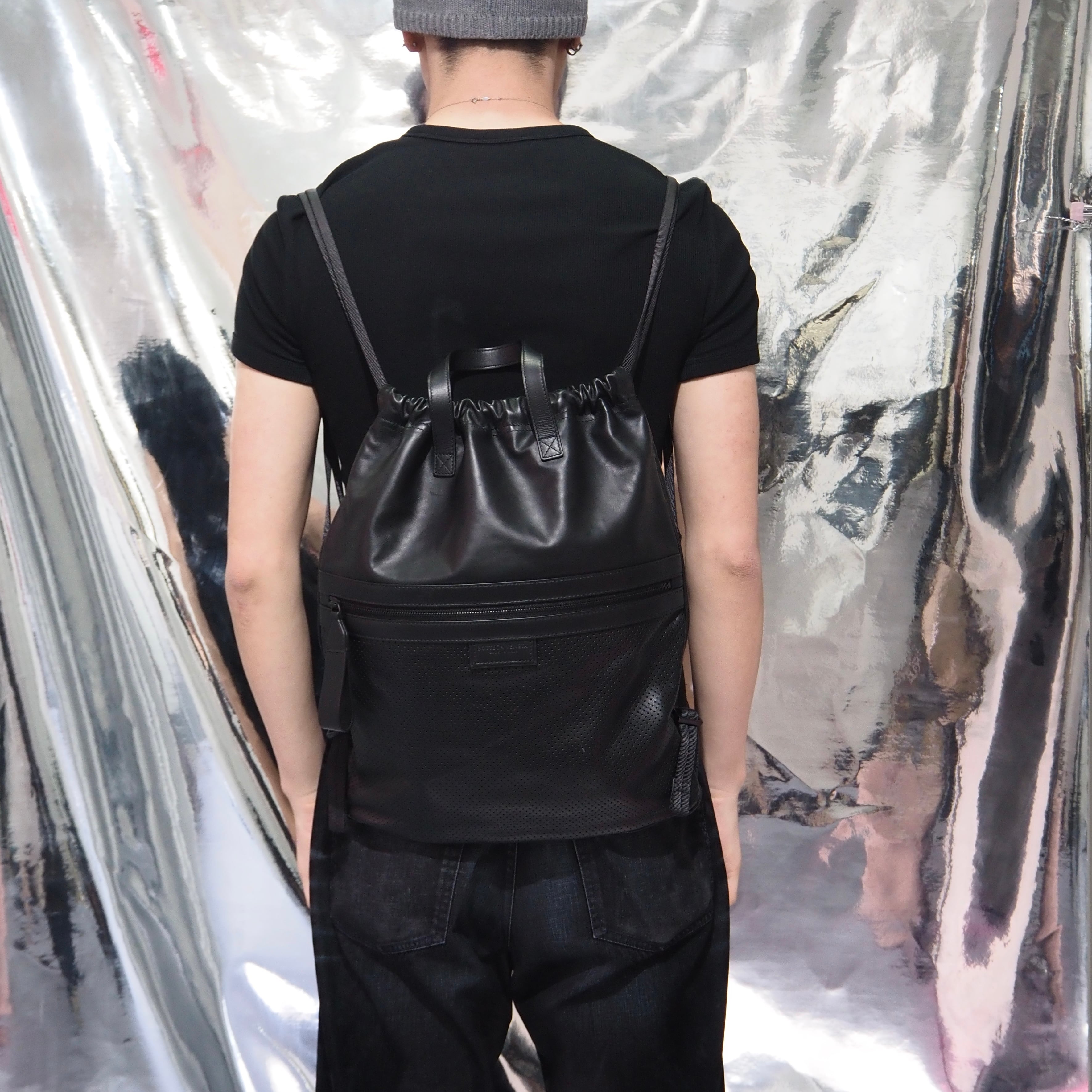 Bottega Veneta レザー バックパック レザー ブラック ボッテガ