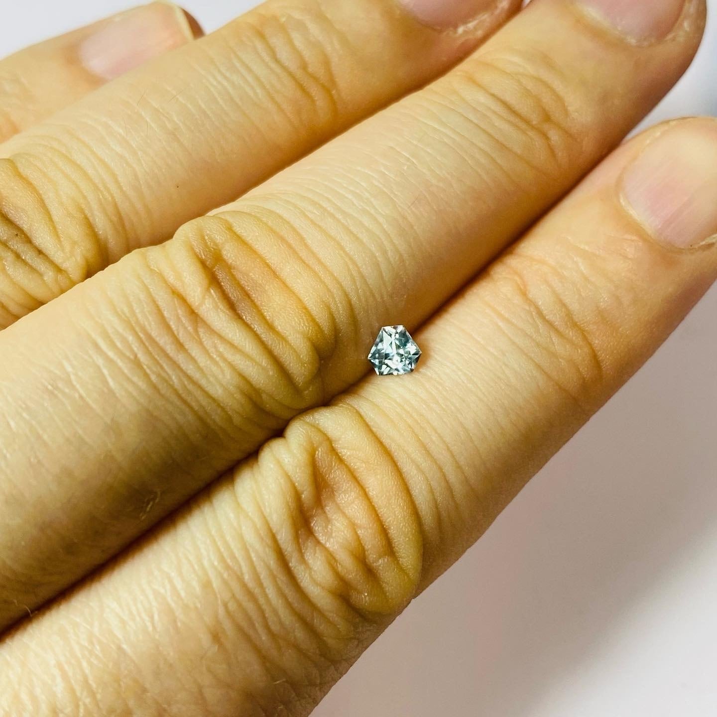 雪の結晶 モンタナサファイア