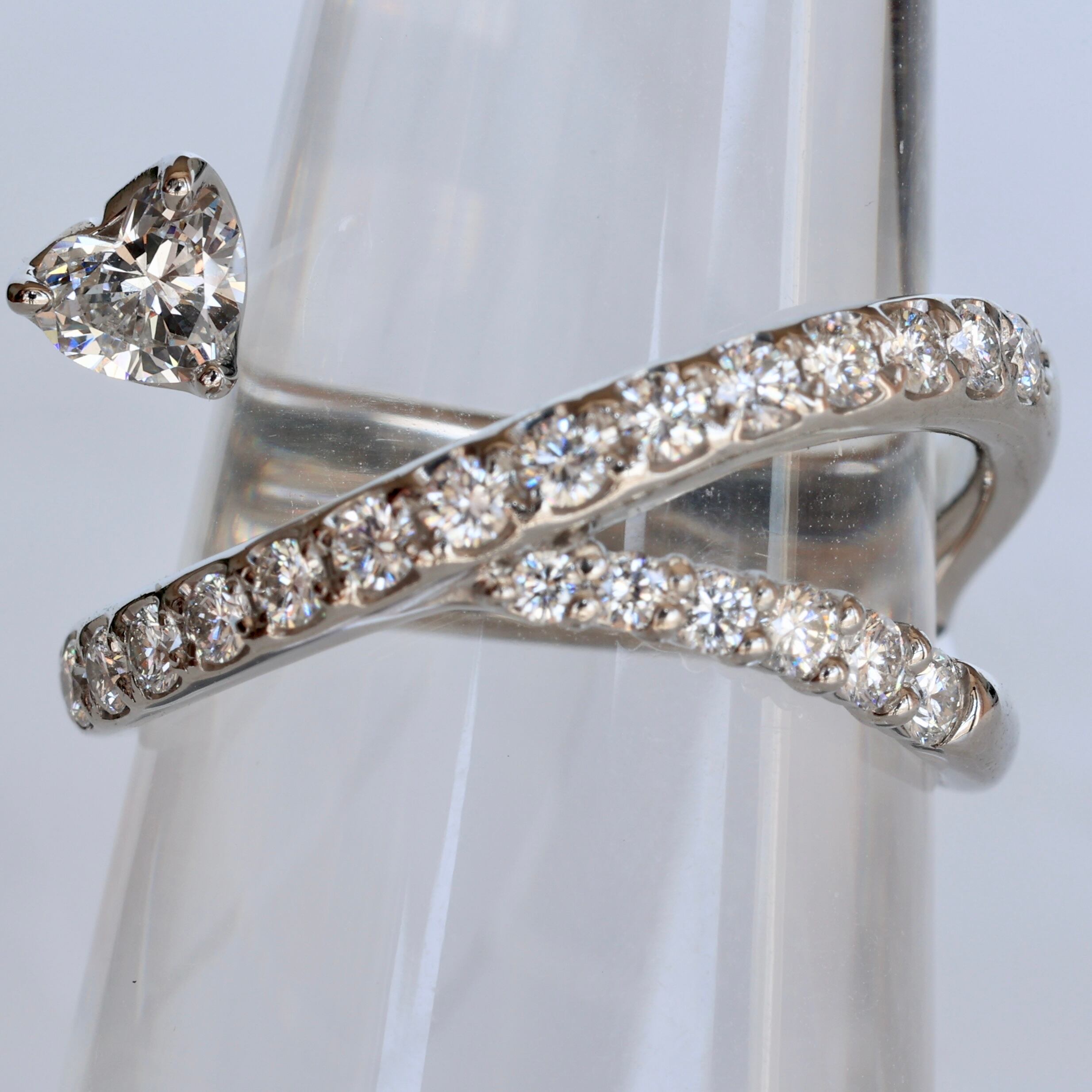 Pt900 小寺智子 ダイヤモンド 0.60ct イヤリング コデラトモコ（Pt900 