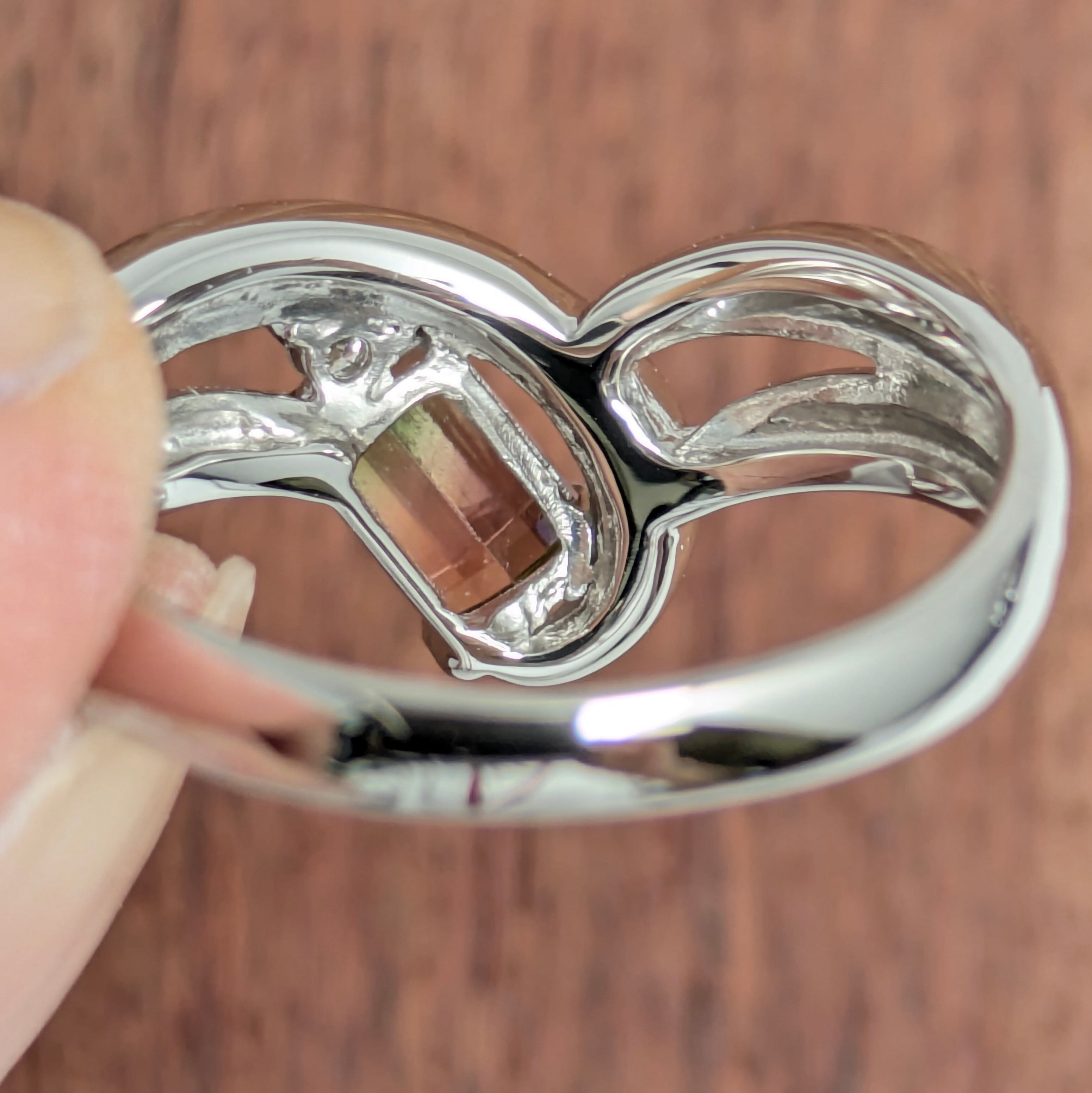 Pt900パーティカラードトルマリンリング 0.70ct D 0.02ct【PRO208787