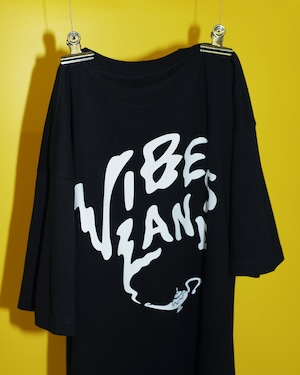 VIBES LAND Tee Black x White