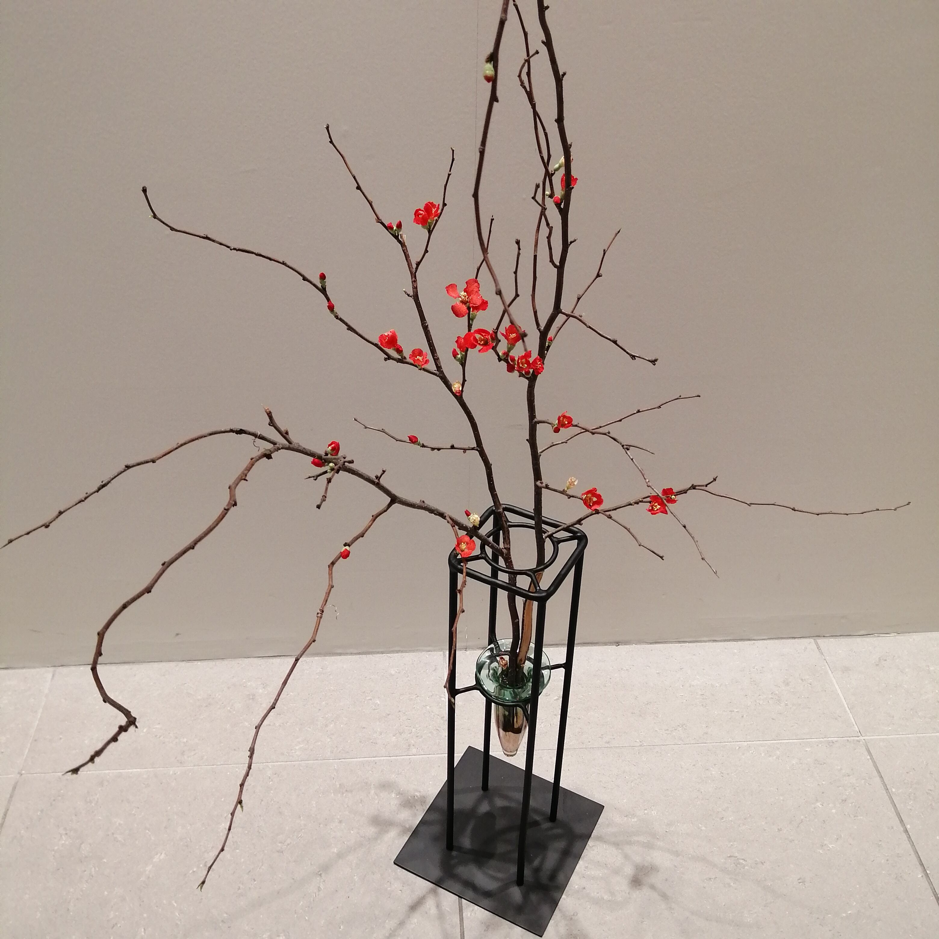 Iron Works 鉄器 花スタンドS (高さ50 cm) | TSUNE;田中恒子の器 Iron Works 鉄器 花スタンドS (高さ50 cm) | TSUNE;田中恒子の器