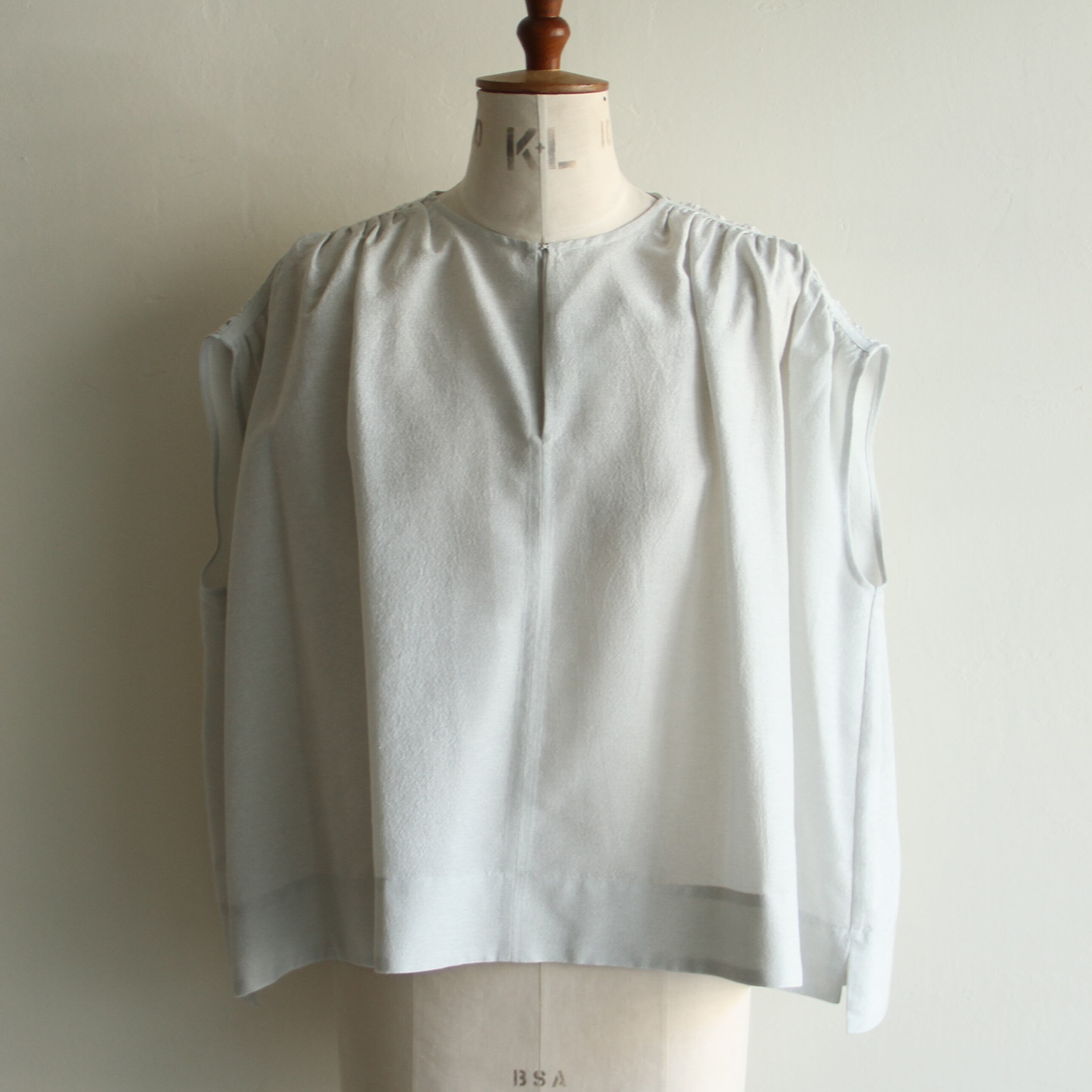 TENNE HANDCRAFTED MODERN Shoulder gather pullover | Terminal