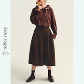 【2color】静かな余韻をまとうクロップドパンツ 《P0295》