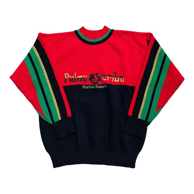 Pulau cribu　Marine Resort セーター