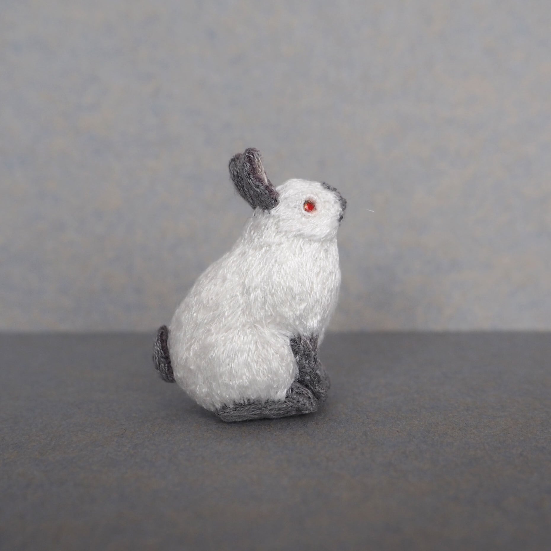 ちいさなうさぎ no.277 4cmミニチュアぬいぐるみ | Qucco