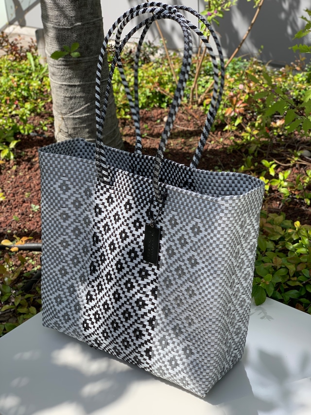 M Mercado Bag (Long handle) White/Black/Silver