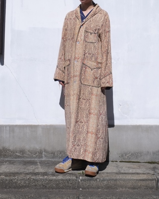 vintage/majinai gown.