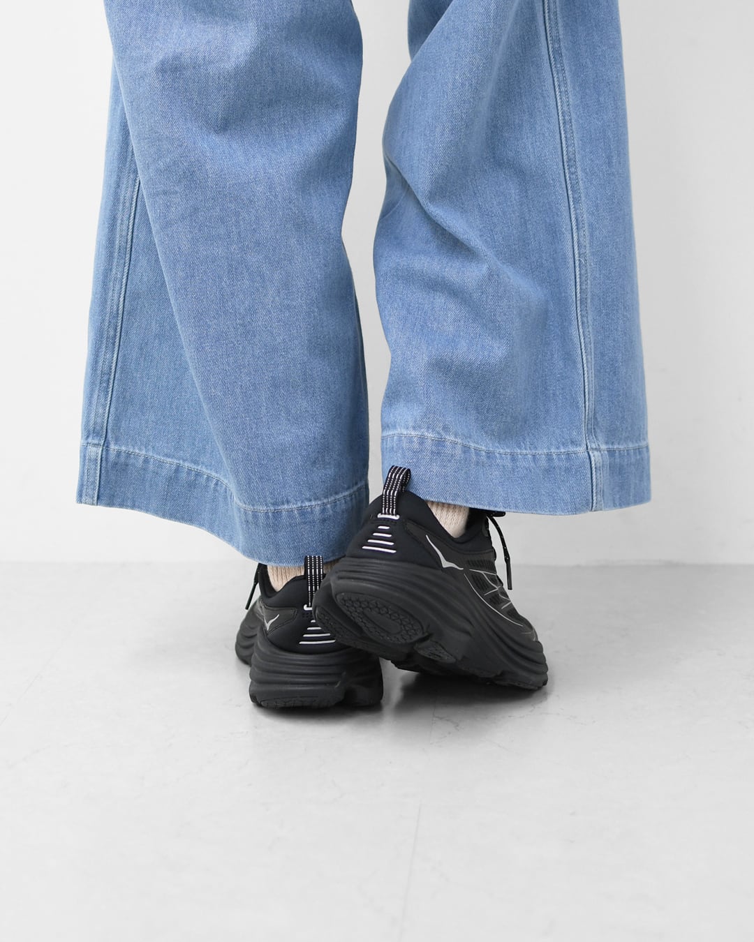 HOKA ONE ONE [ホカオネオネ] U BONDI 8 TS CAGED [1155391-bksv