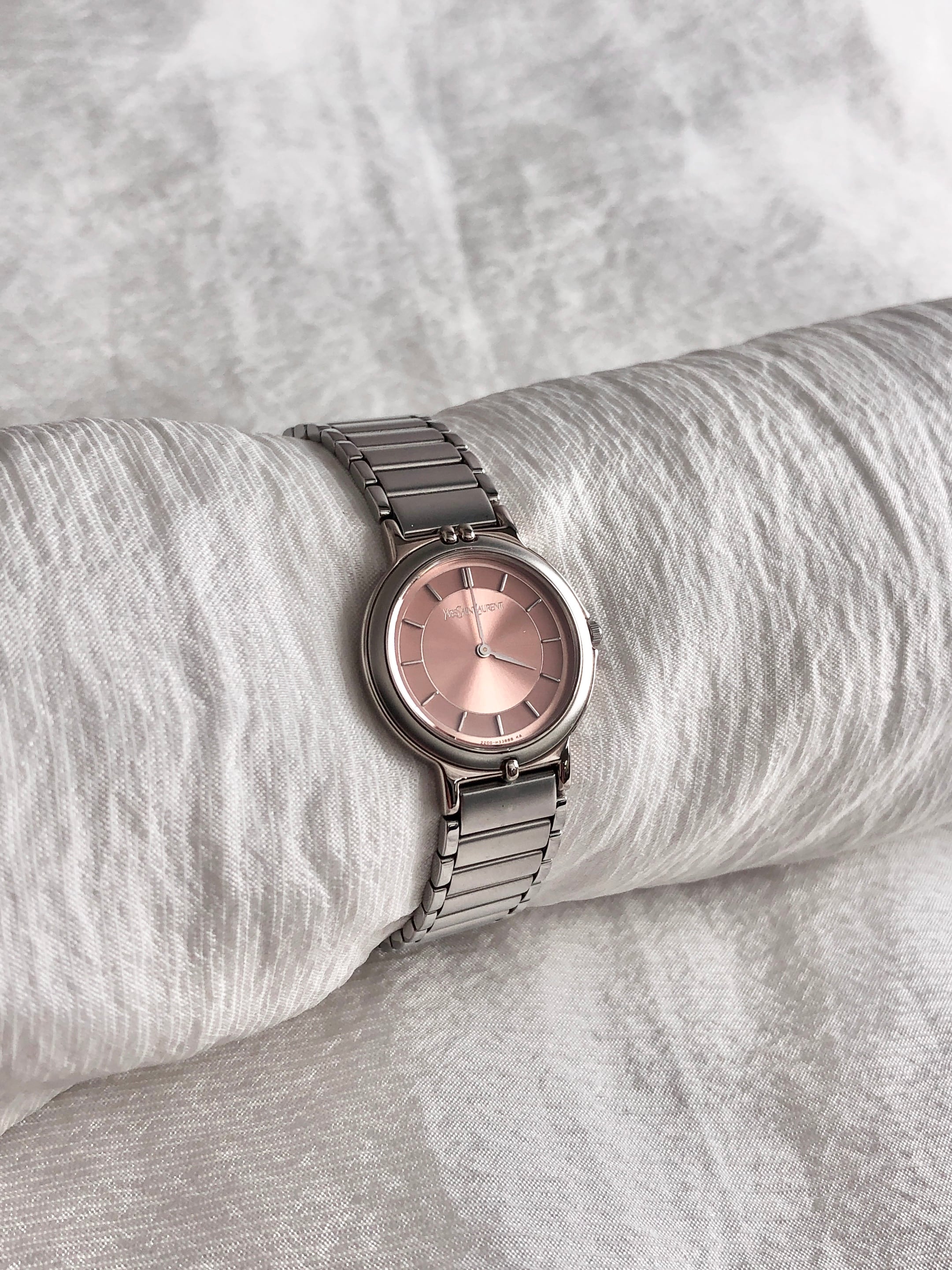 イヴサンローラン 腕時計 ゴールド ラウンド YSL ヴィンテージ⭐︎ Yves Saint Laurent イヴ・サンローラン 腕時計 ゴールド シルバー