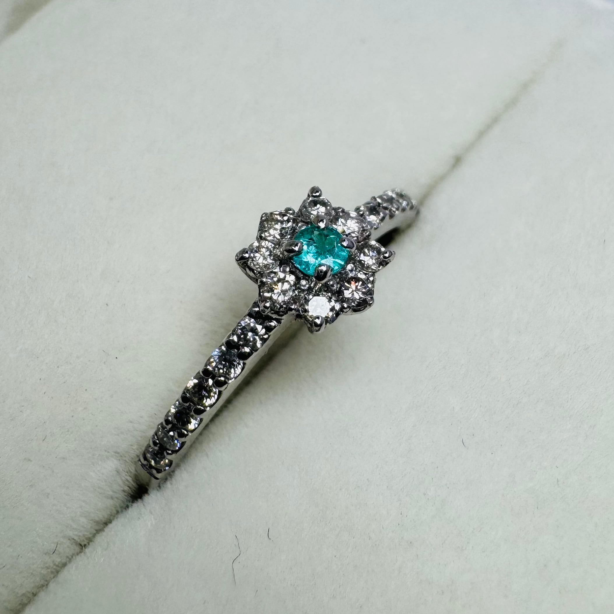 PT900/リング/パライバトルマリン0.040ct/ダイヤ0.23ct | Gem.Romantics