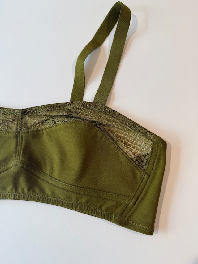 OVERNEATH/Bra083 スムース×レース　MOSS