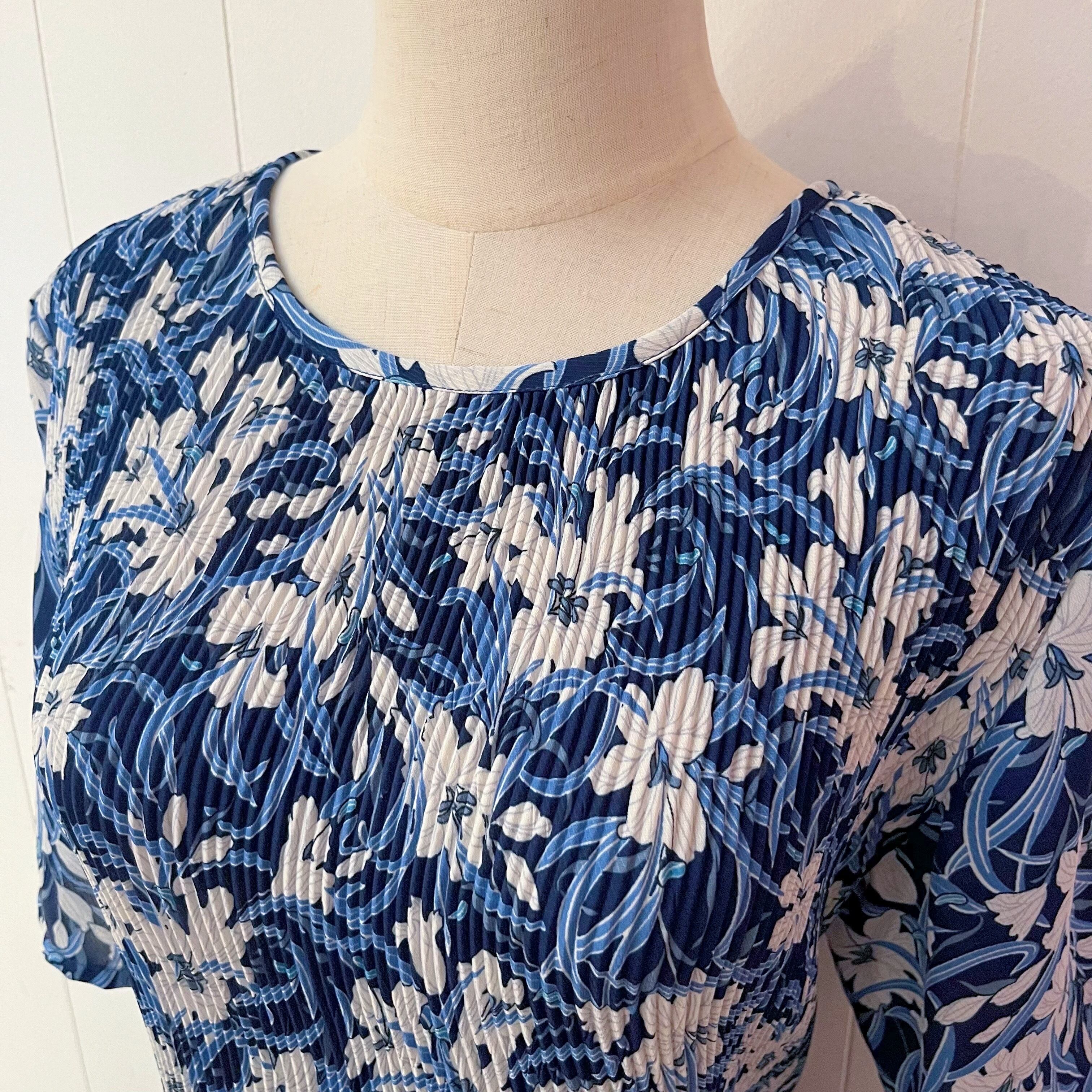 white lily blue pleats one-piece