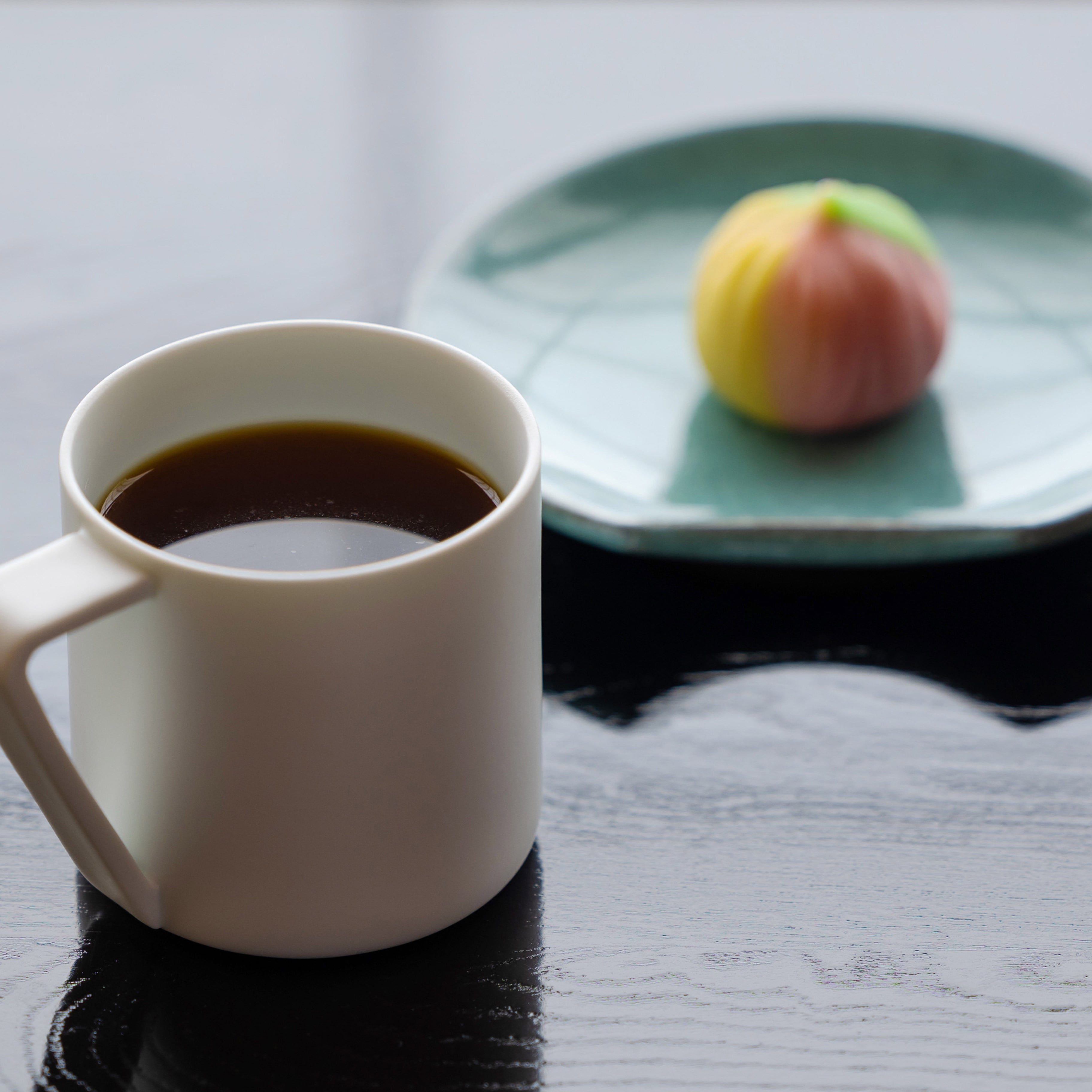 定期購入 翌月第3金曜 発送】季節の生菓子とコーヒーのセット（生菓子2