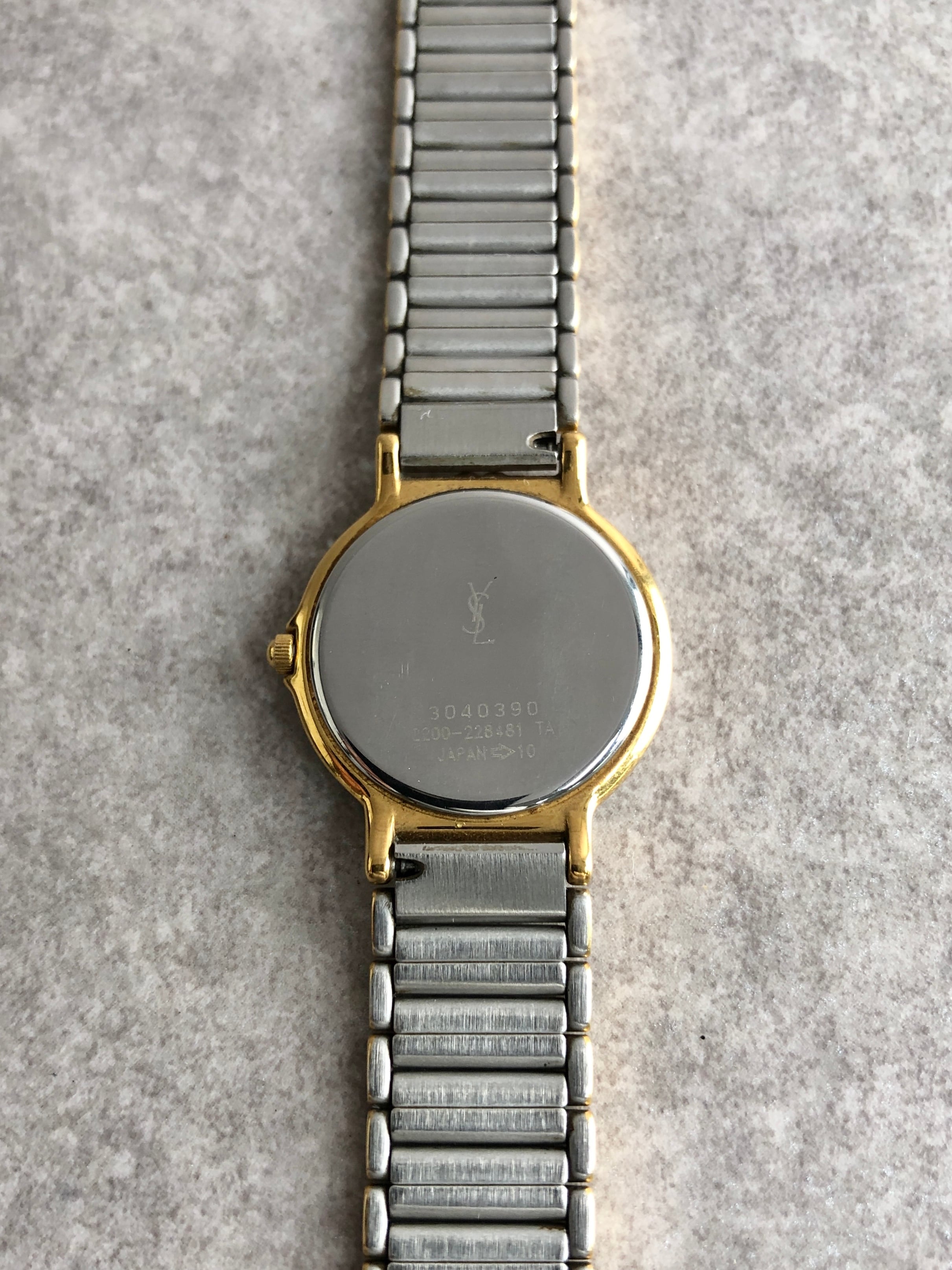Yves Saint Laurent イヴ・サンローラン 腕時計 シルバー YSL