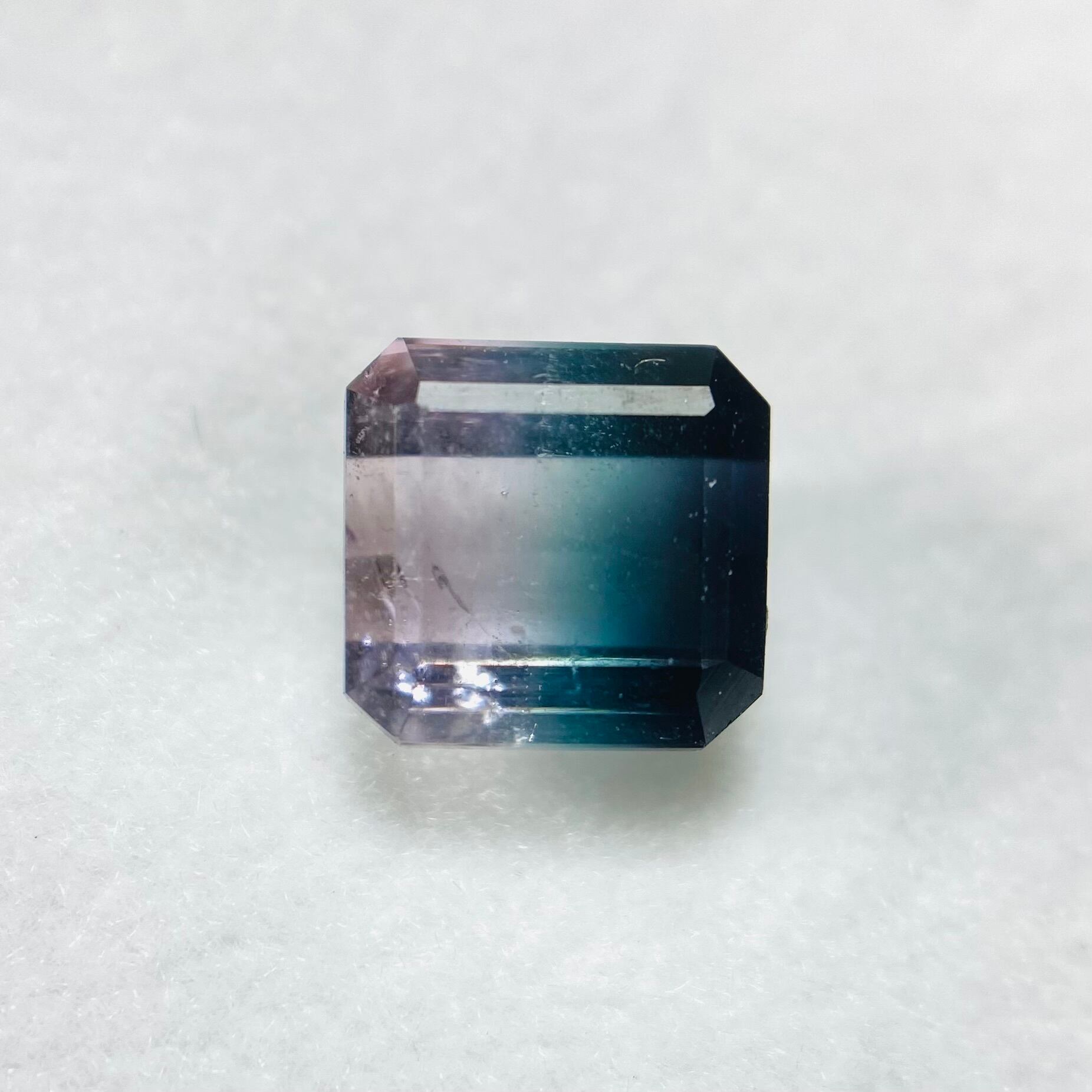 澄んだ穏やかな夜空　トルマリン