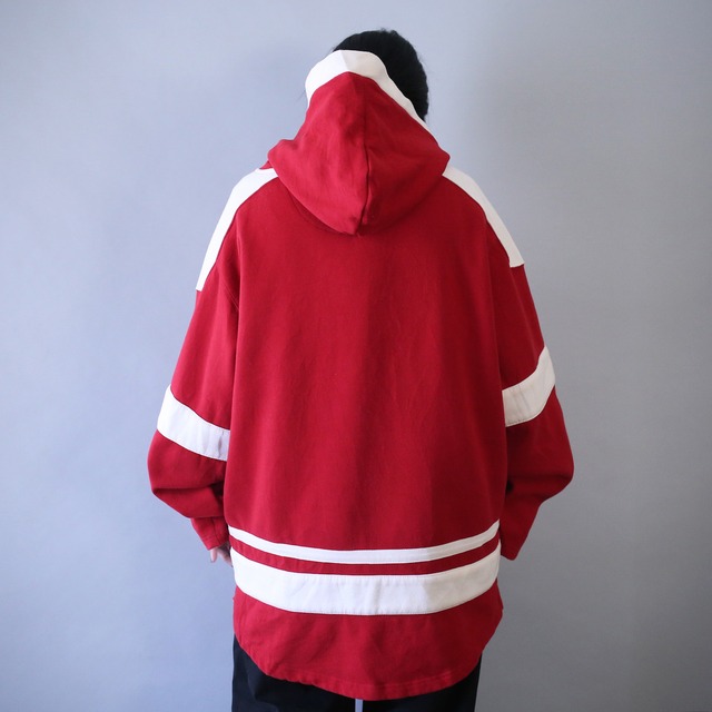 "Wisconsin Badgers" college team design over silhouette lace up sweat parka