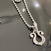 RHYTHMIC HORSESHOE : IVY PENDANT / リズミックホースシュー・アイビーペンダント