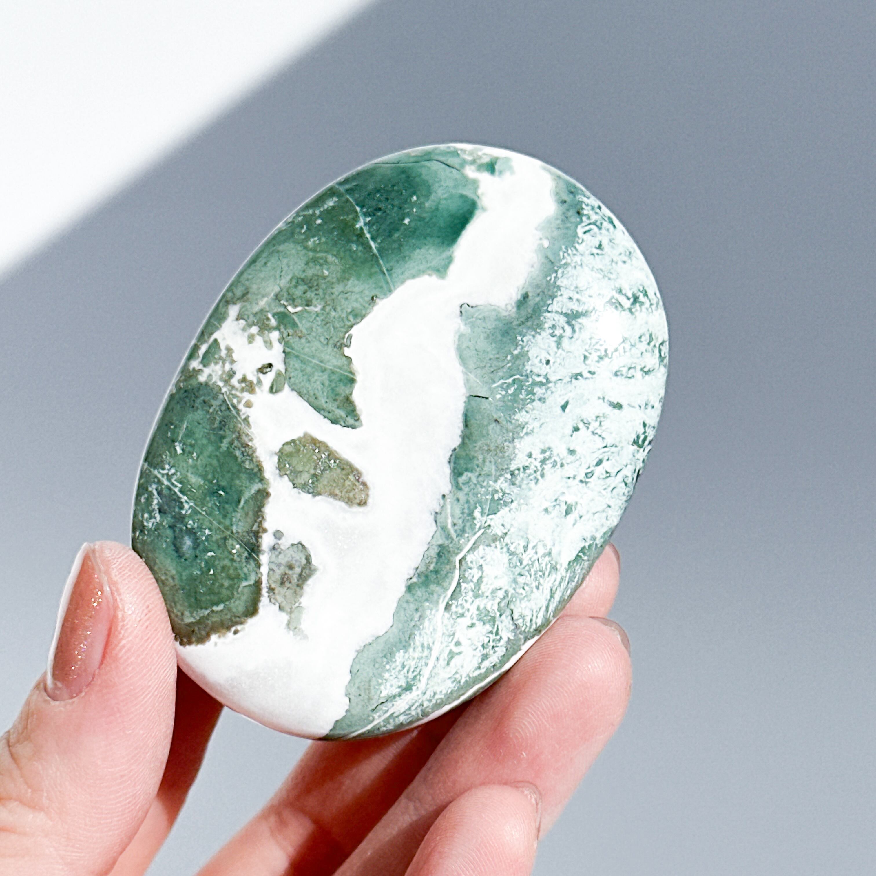 グリーンサードオニキス パームストーン25◇ Green Sardonyx ◇天然石
