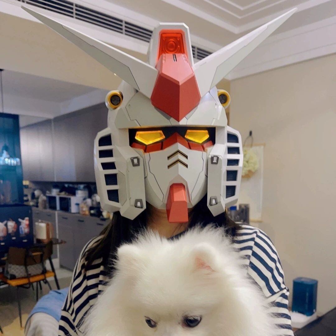 ガンダム発光ヘルメット 全頭着用タイプ 台座付き 高機動戦士コスプレ