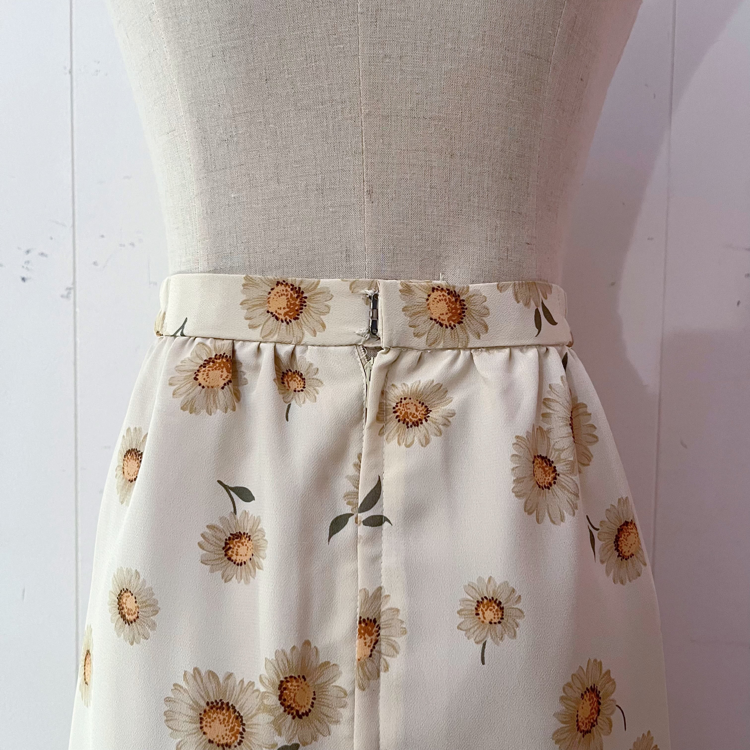 cream marguerite gather skirt